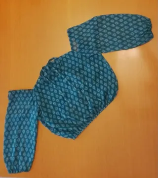 Top mujer XS manga larga estampado.