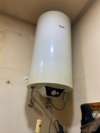 todo el mobiliario de Peluqueria y esteticista