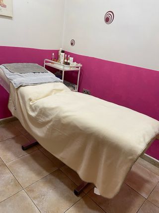 todo el mobiliario de Peluqueria y esteticista