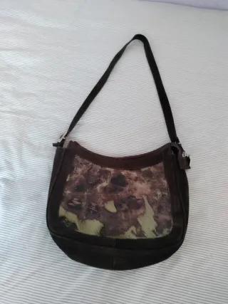 Bolso piel serraje marrón y multicolor