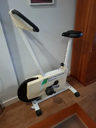 Bicicleta Estática Pro Action Magnetic
