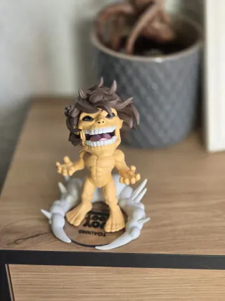 Figura Titan Eren Attack on Titan Youtooz