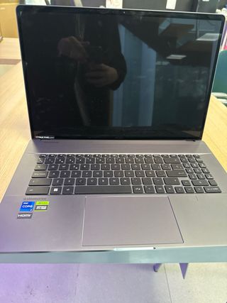 MSI Creator Z17 HX Studio A13VGT-046ES