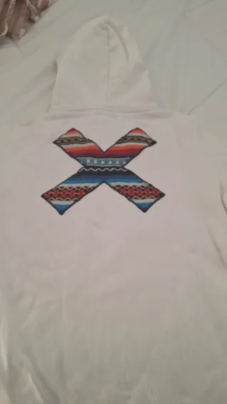 Marca 12 pero es para 8 / 9 bonita y estilosa