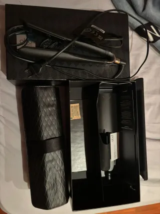 Plancha de pelo GHD negra