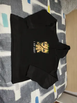 Sudadera Negra con Groot