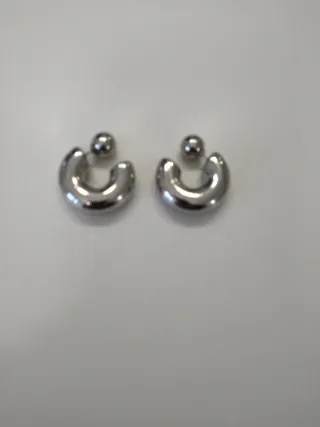 Pendientes plateados
