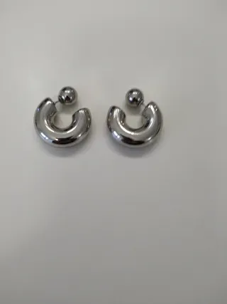 Pendientes plateados