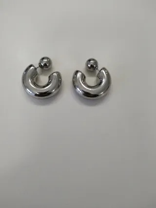 Pendientes plateados