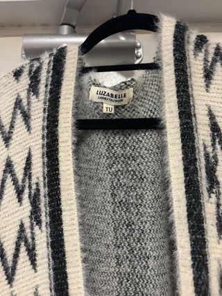 Poncho abrigo flecos