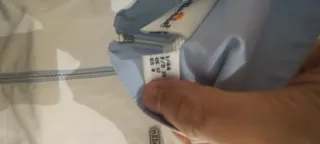 Chubasquero Ellesse blanco y azul