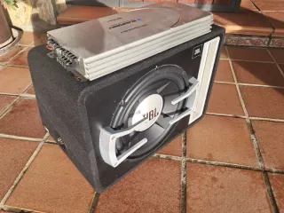 Subwoofer JBL GTO + Amplificador Blaupunkt GTA 800