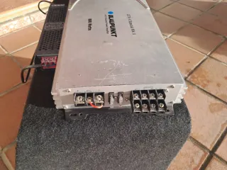 Subwoofer JBL GTO + Amplificador Blaupunkt GTA 800