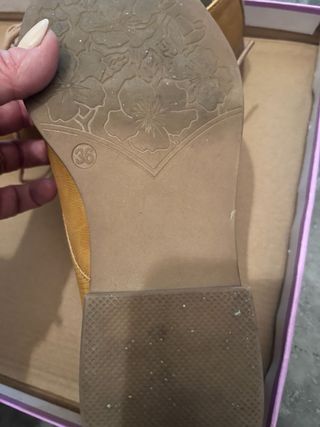 Zapatos planos amarillos