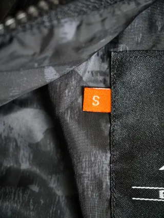 Cortavientos Trouble Maker