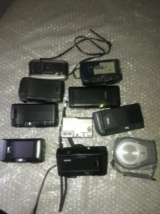 Lotto di 10 fotocamere vintage a pellicola Canon, Cosina