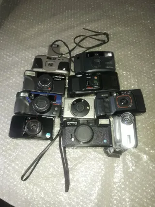 Lotto di 10 fotocamere vintage a pellicola Canon, Cosina