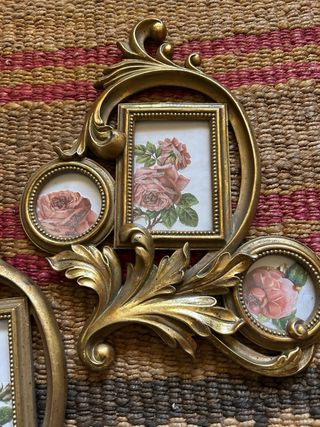 Set 2 Cornici Oro con Rose