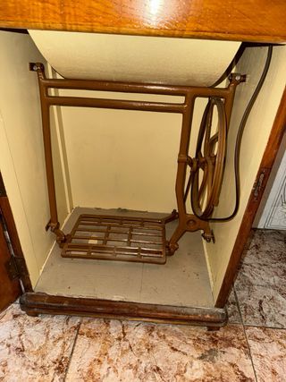 Máquina de coser Singer antigua