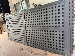 Valla de forja negra metálica