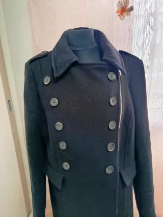 Abrigo negro elegante