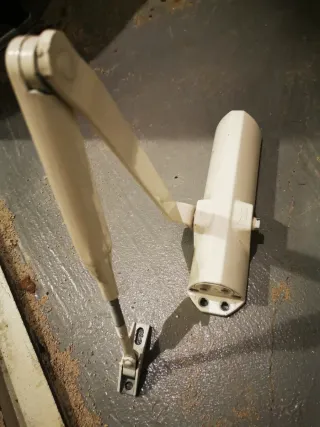 Cierra Puertas Dorma Freno Puertas