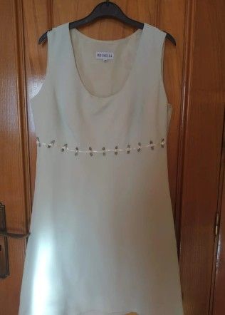 Vestido fiesta verde con chal