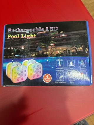 4 Luci LED Ricaricabili per Piscina