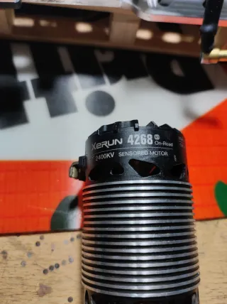 Motor RC 2400kv On Road 1/8