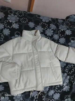 Abrigo acolchado blanco mujer