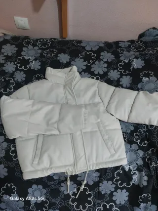 Abrigo acolchado blanco mujer