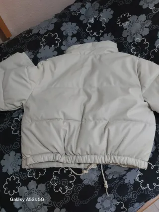 Abrigo acolchado blanco mujer