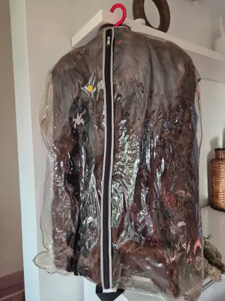 Abrigo de piel auténtica color marrón.T.L "Nuevo"