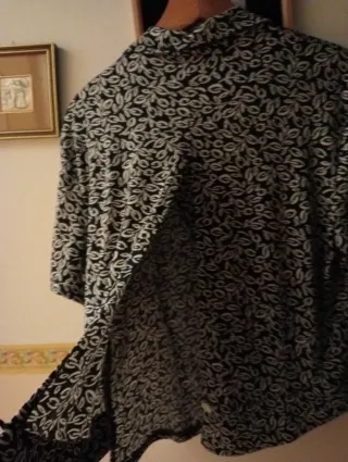 Vestito con giacchino lungo fantasia bianco e nero