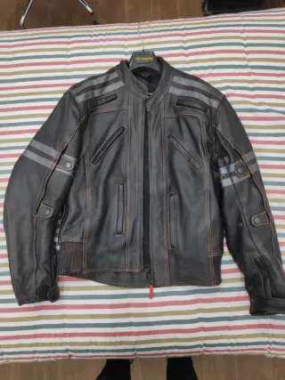 Chaqueta Biker Cuero Negra y Gris