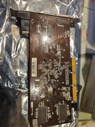 Tarjeta Gráfica NVIDIA GeForce FX 5200 128MB