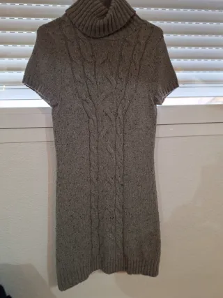 Vestido de invierno de punto gris