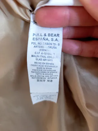 Abrigo Pana Beige Pull&Bear Talla M