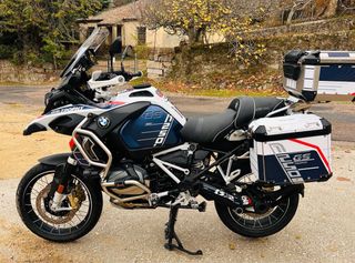 BMW GS 1250 Trophy 8.000 km AKRAPOVIC Y MALETAS