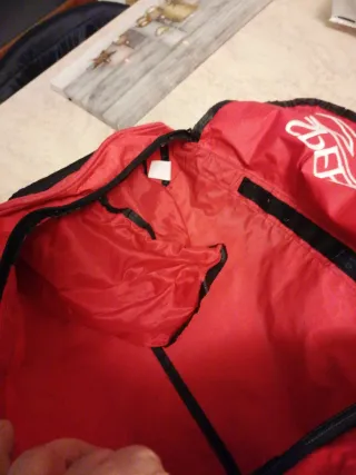 Borsa sport Speedo donna rossa e nera