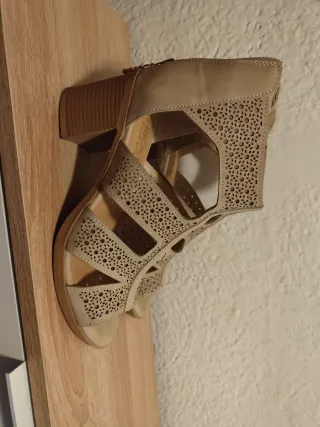 Sandalias tacón beige mujer talla 37