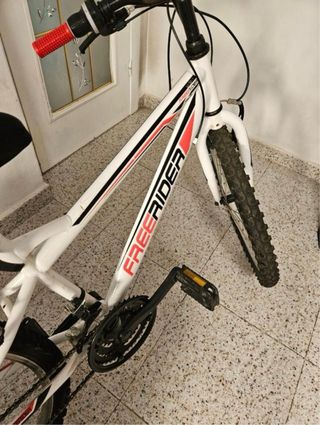 Bicicleta Montaña Freerider Blanca