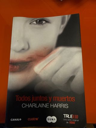 Todos juntos y muertos