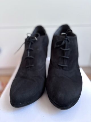 Zapatos de tacón negros