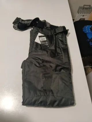 Pantalón nieve Boriken T.12 con tirantes