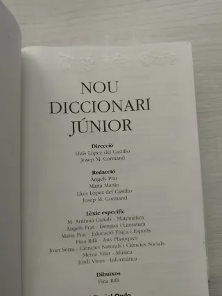 Diccionari Júnior y vocabulario en Valenciano.