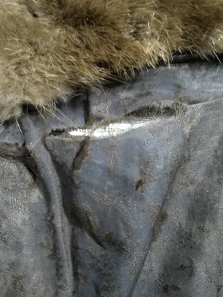 Morbido cappotto in pelliccia marrone