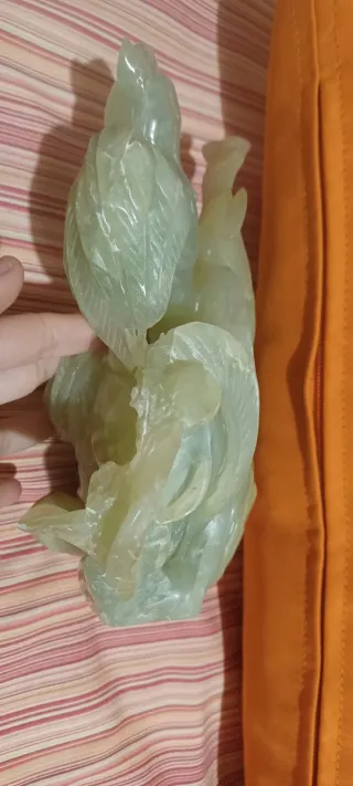 Scultura cinese in giada, portafortuna