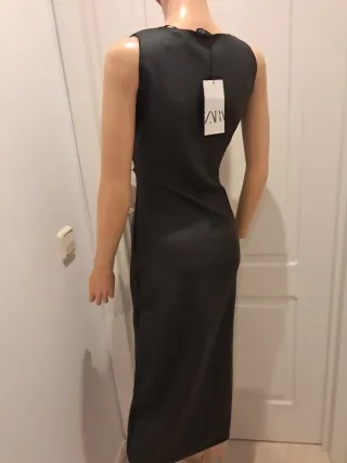 Vestido Negro Zara Corte Cut-Out
