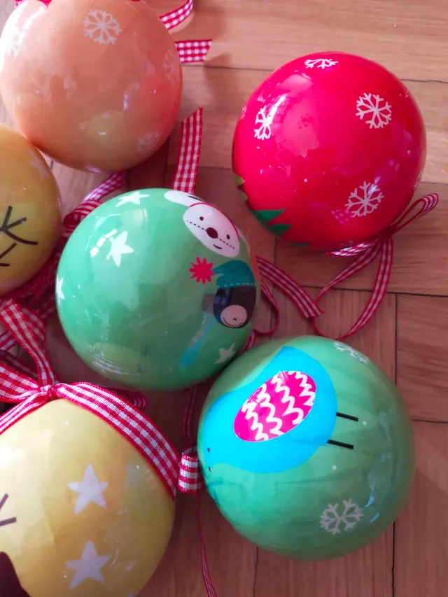 Bolas de Navidad Decoradas Dxmas.